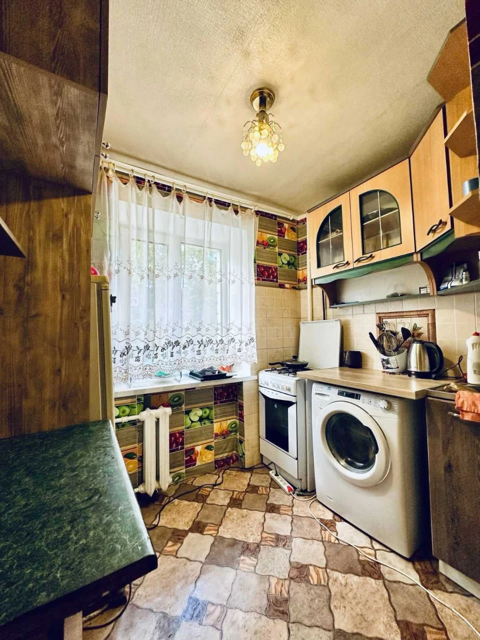Продам 2 кімнатну квартиру на вул. Троїцька