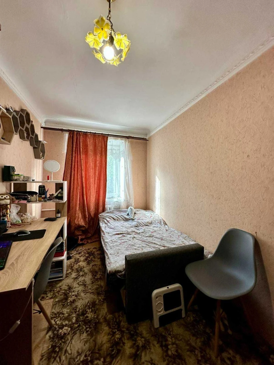 Продам 2 кімнатну квартиру на вул. Троїцька