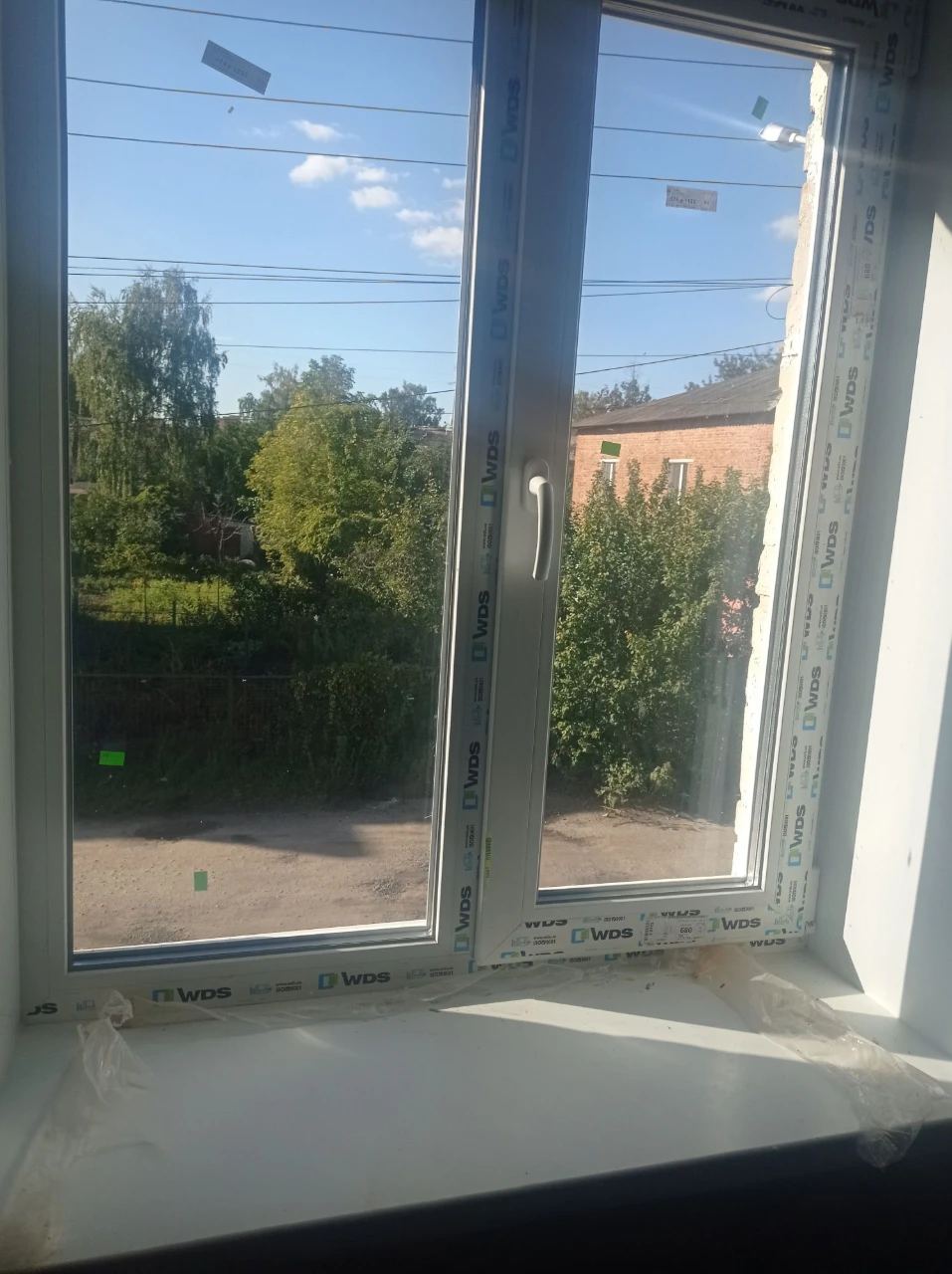 Продаж 2х кімнатної  2 й поверх з а. о. ЦЕГЛА