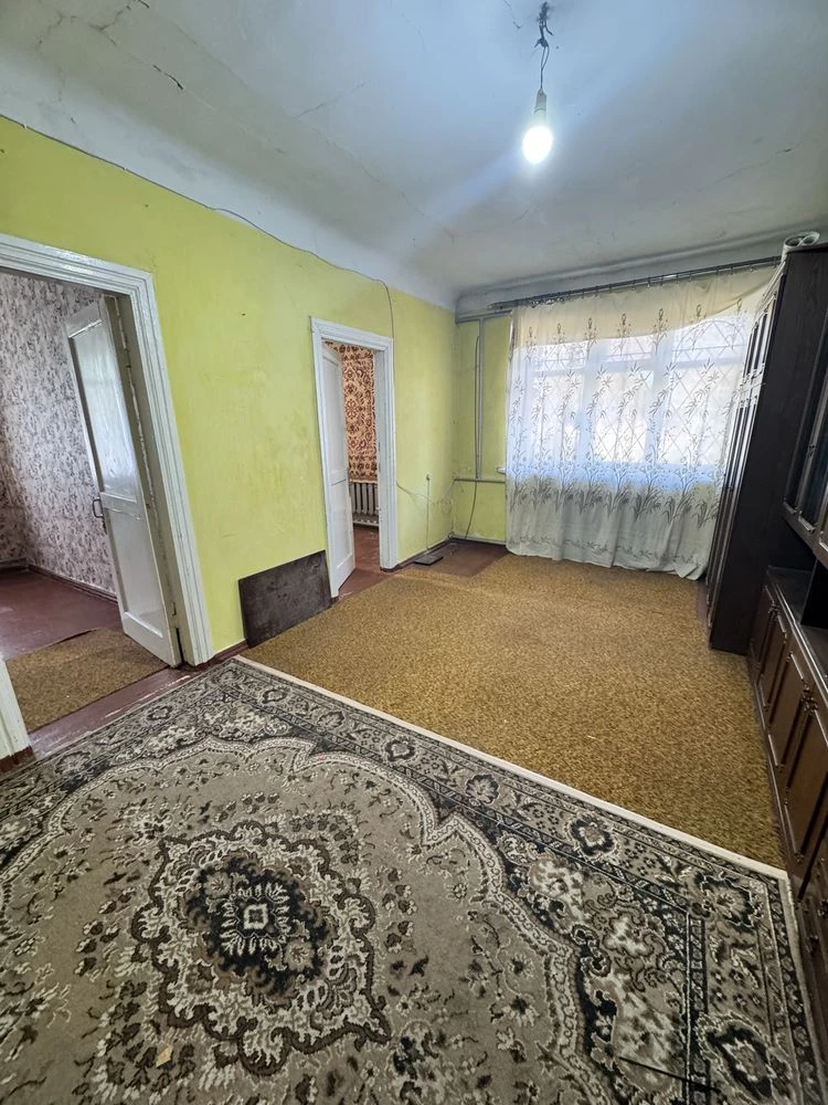 Продам 3-х квартиру вул. Лихвинська Стінка