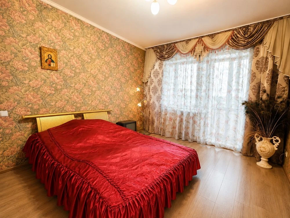 Продаж 2 к кв на Заливній