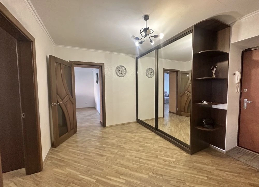 2к квартира , на пр. Свободи ( Прокофʼєва)