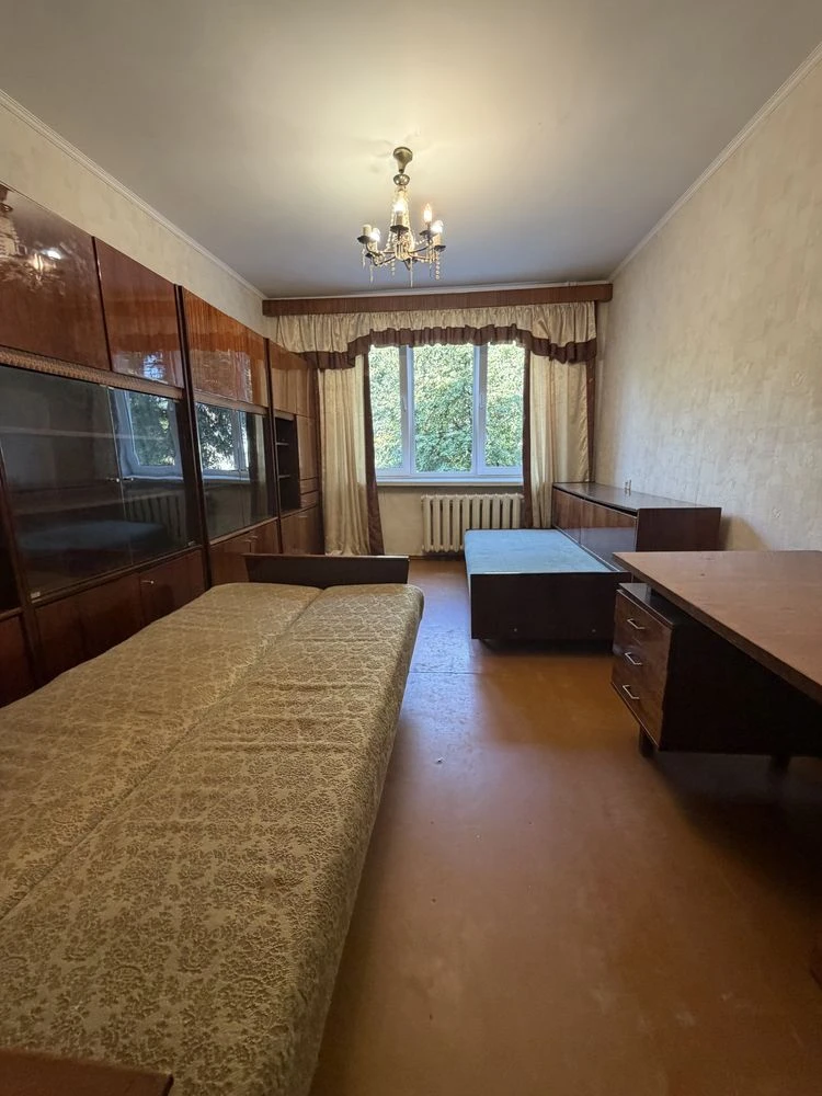 Новинка. Продаж трикімнатної квартири на Василя Червонія,67