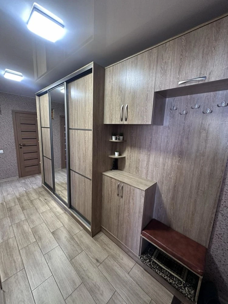 Продаж трикімнатної квартири