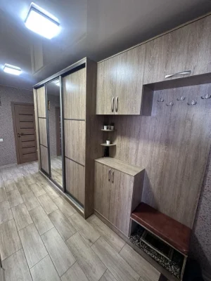 Продаж трикімнатної квартири