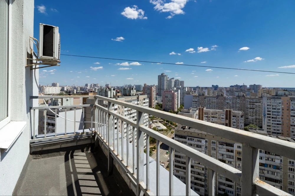 Без комисии! Продам 2к 61м2 на Гмыри, 4. Осокорки. Позняки