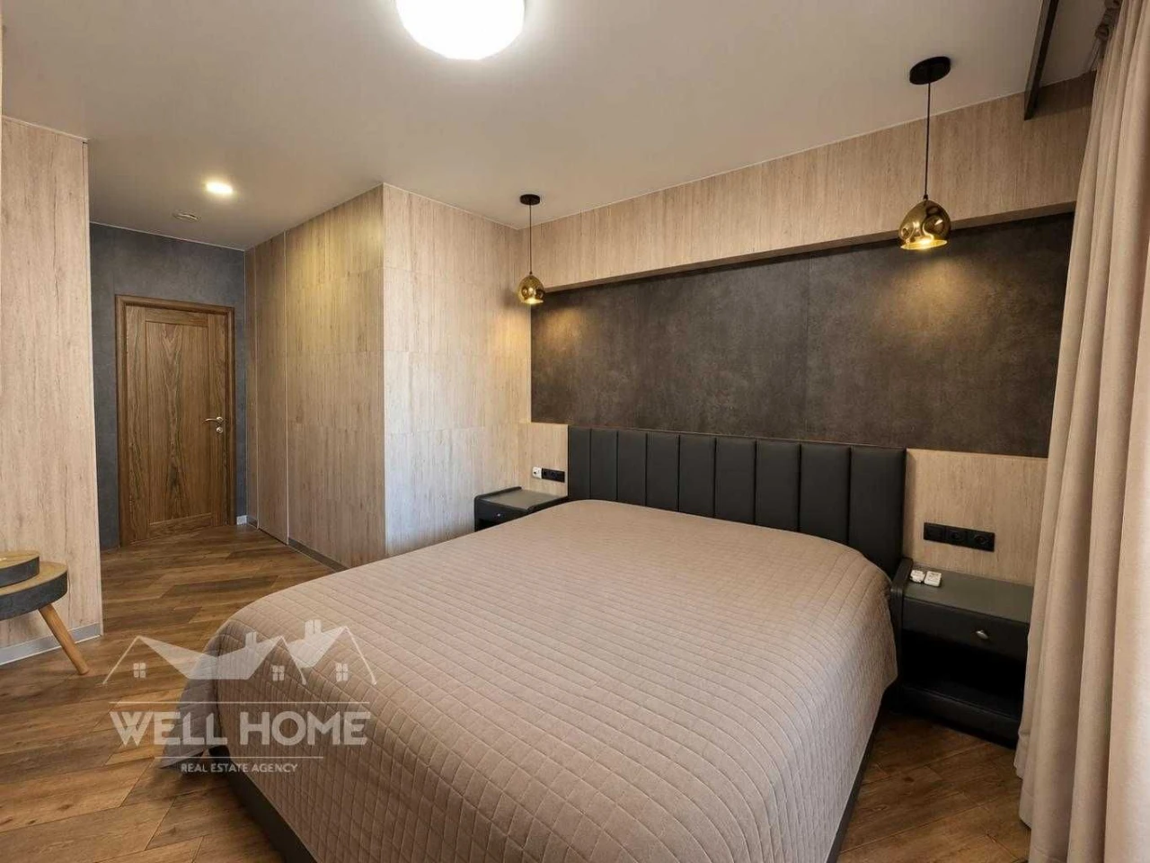 Продаж 2к квартири, вул.  Урлівська, 30, м. Київ -  Без комі