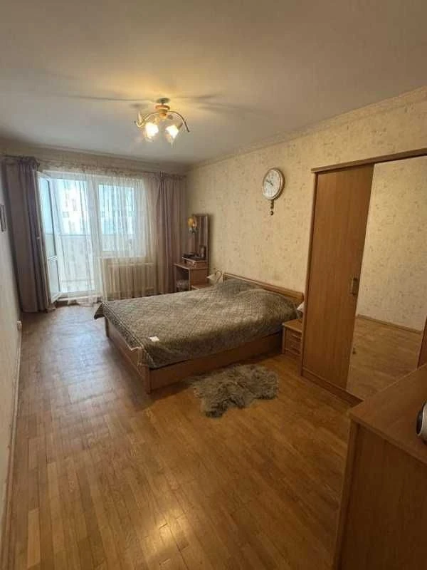 Продається видова 3к квартира по просп. Бажана, 36