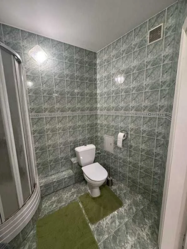 Продається видова 3к квартира по просп. Бажана, 36