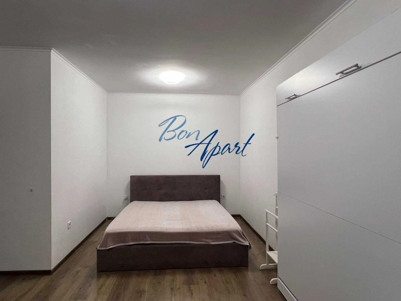 Продаж 1 кімнатної квартири в ЖК Теремки, вул.Заболотного, 1