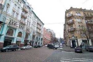 Продаж квартири у легендарному будинку на Городецького - ста
