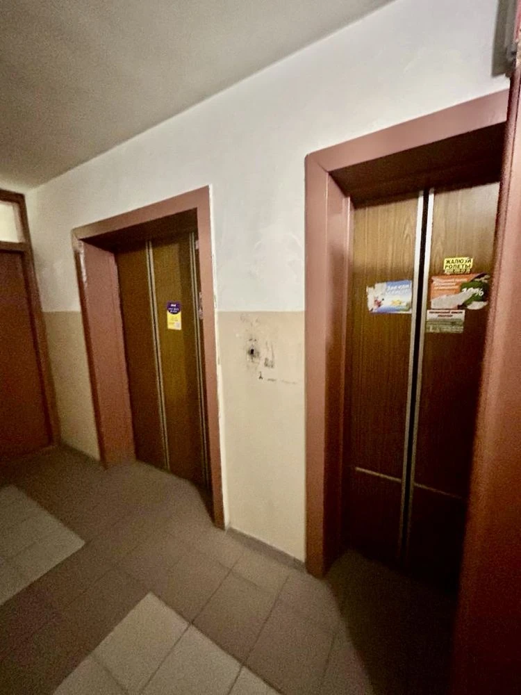 1-кімн 34м2, Оболонський проспект 9, метро Оболонь 5 хв