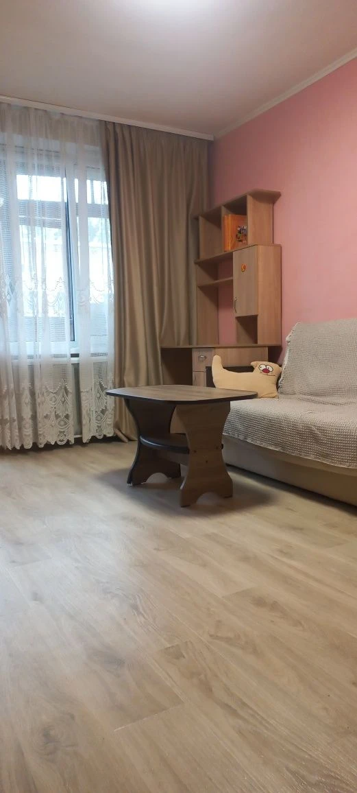 Продам однокімнатну квартиру,  в Солом'янському районі,  вул