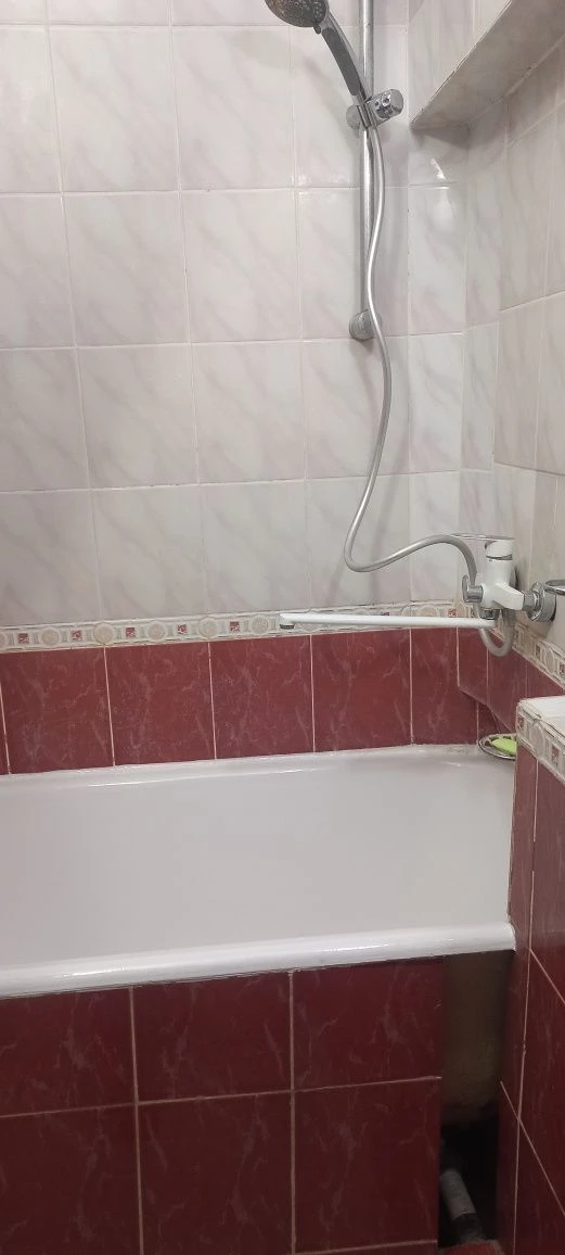 Продам однокімнатну квартиру,  в Солом'янському районі,  вул