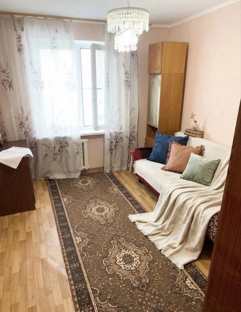 Центр Києва. 3 кімнати ,2 балкони.Держпрограми