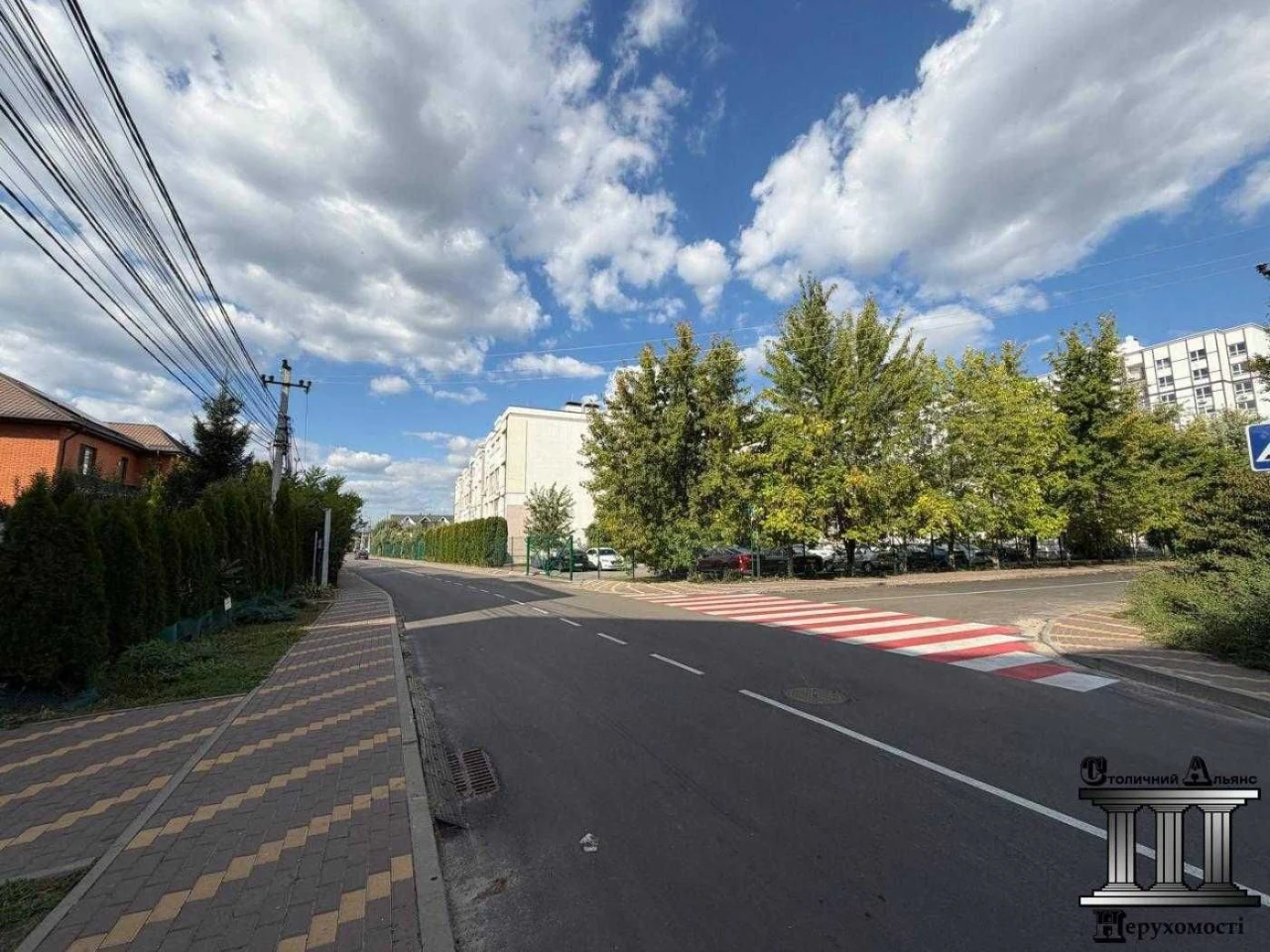 Чудова 2-кімнатна квартира, без ремонту, біля окружної дорог