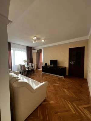 БЕЗ КОМІСІЇ! Продам 3к квартиру на Печерську бул. Лесі Украї