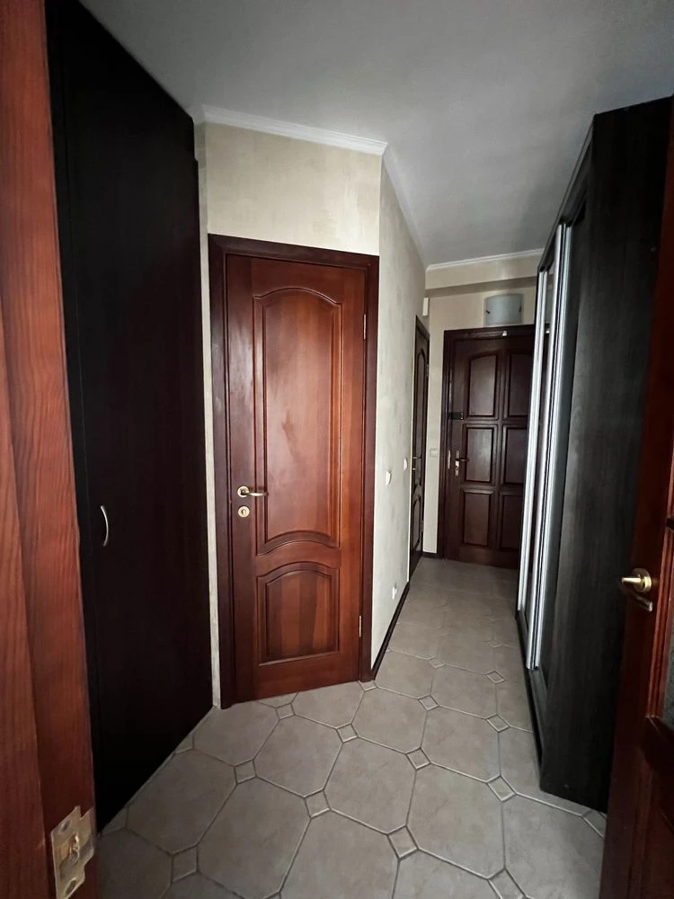 БЕЗ КОМІСІЇ! Продам 3к квартиру на Печерську бул. Лесі Украї