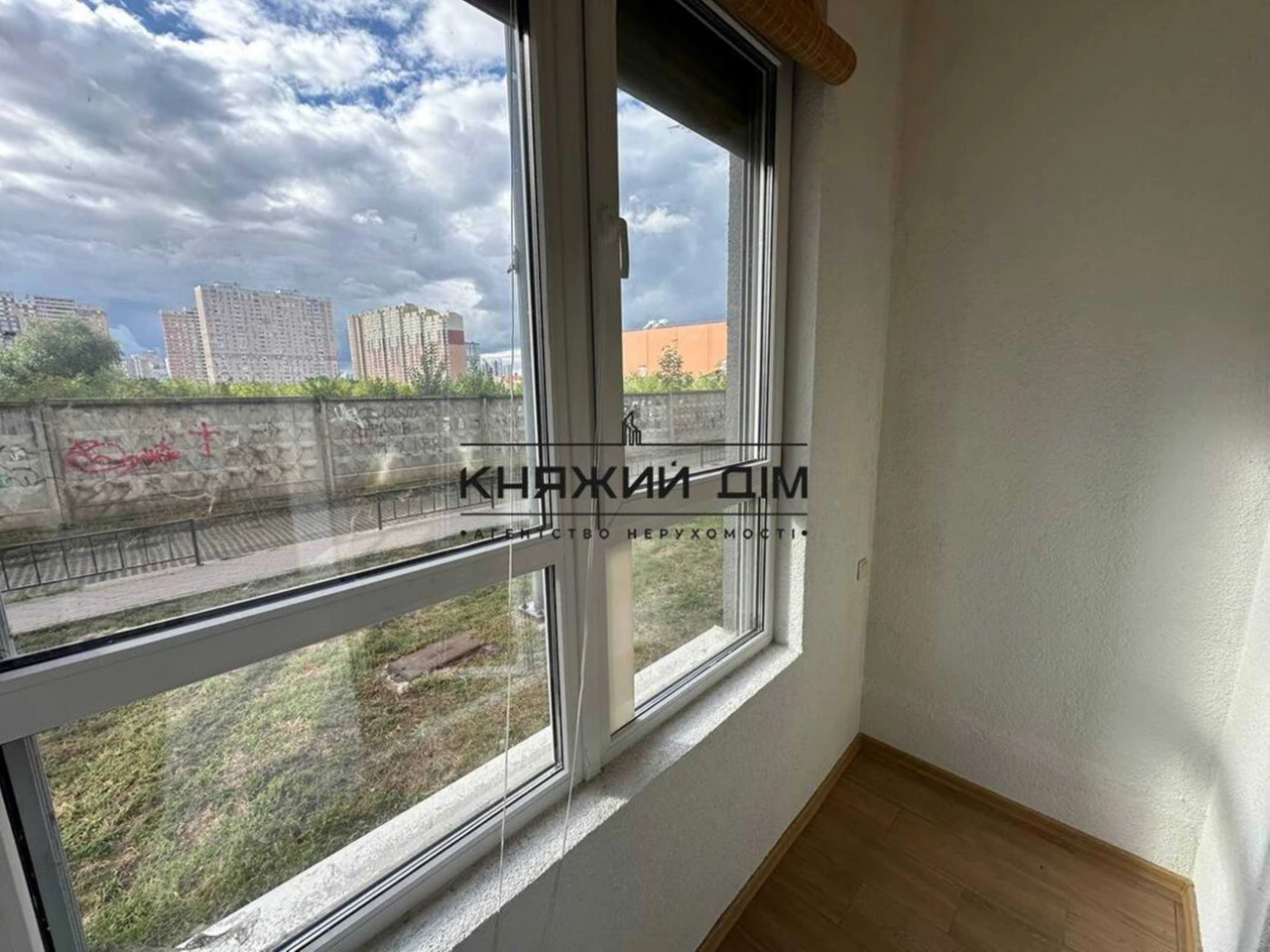 Без комісії продаж 2х кімнатної квартири Позняки КОД № 21147