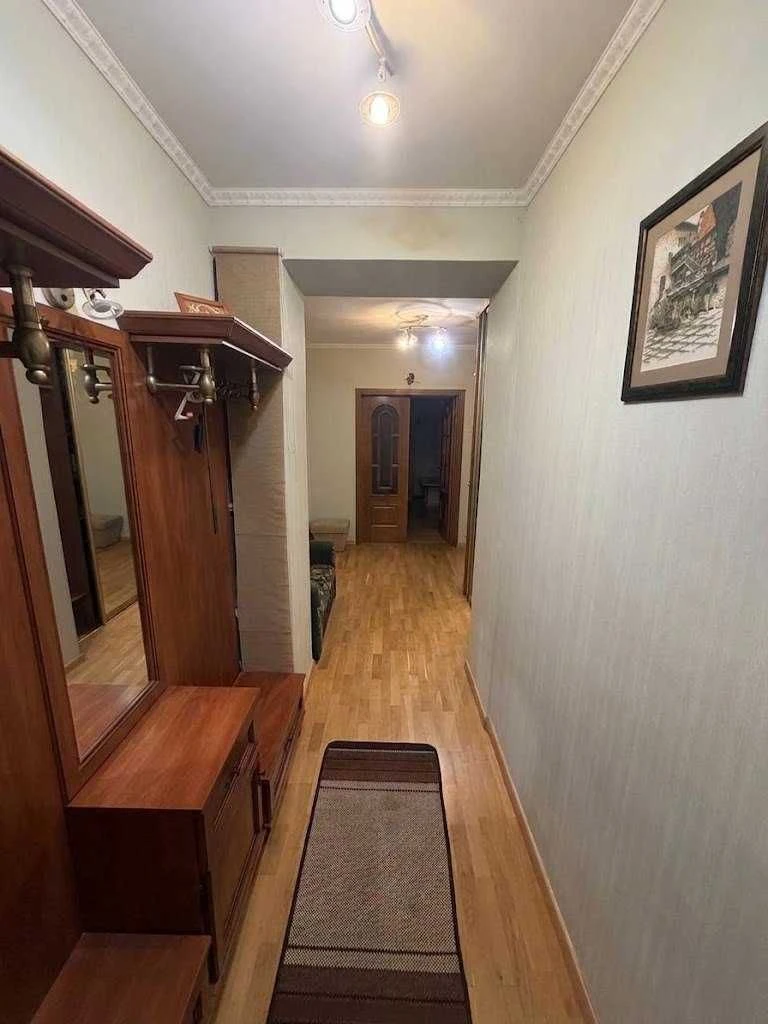 Продажа 3 кім. 85м2 вул. Василя Верховинця 10, ремонт.