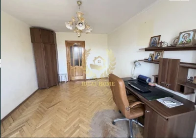 Продаж 2к. квартири метро Вокзальна Солом'янський район