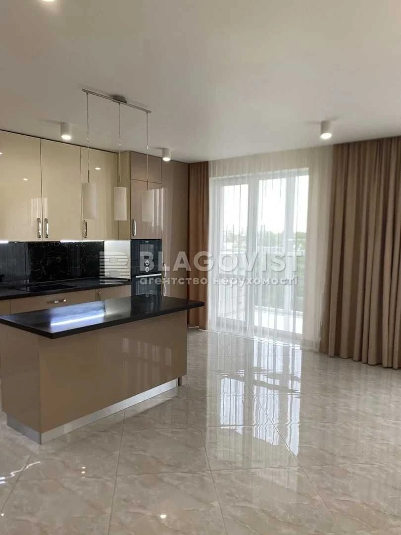 Продаж 3-к квартири Воскресенська, 18 ЖК "Паркові озера" М.Л