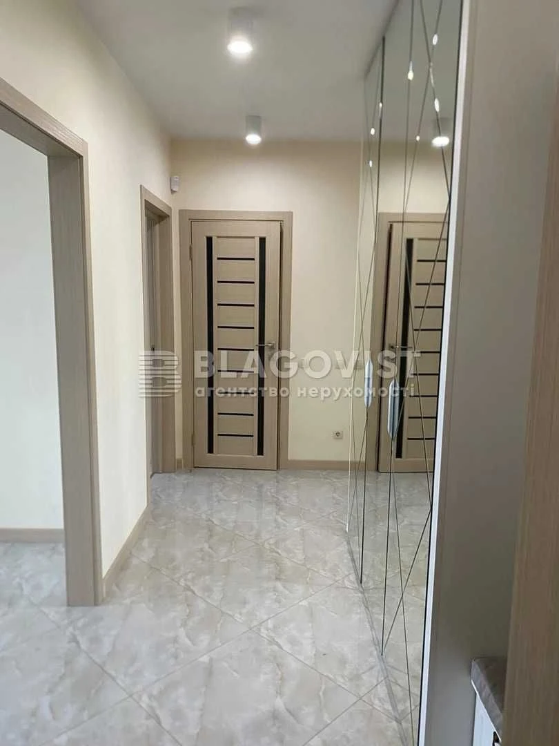 Продаж 3-к квартири Воскресенська, 18 ЖК "Паркові озера" М.Л