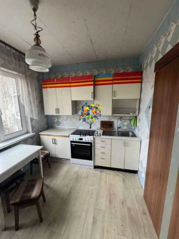 Продам 3к квартиру вул. Академіка Заболотного 12, Розглянемо
