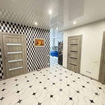 Продам 2-к квартиру 74 кв м Позняки Драгоманова 2