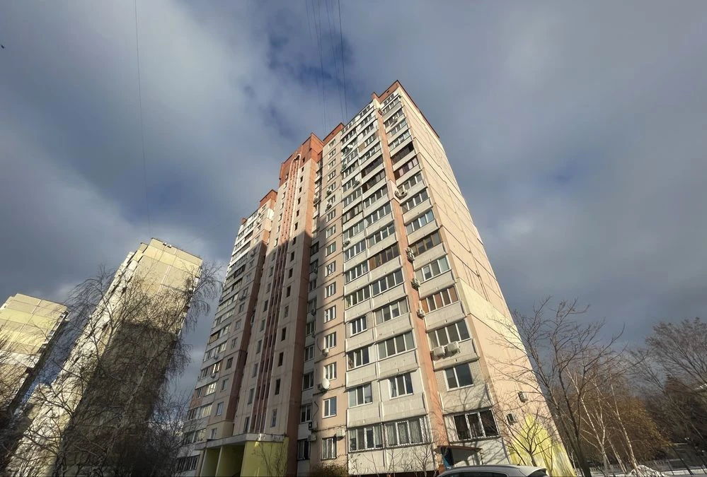 Продаж 1 -к квартири, вул. Автозаводська, Оболонь.
