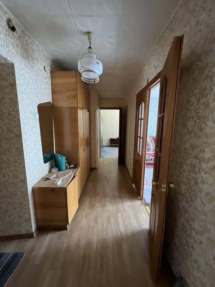Продам двохкімнатну квартиру в Києві, вулиця Здолбунівська,