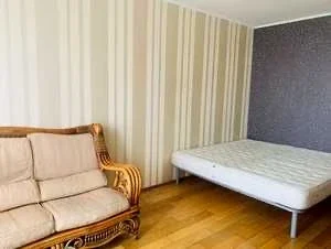 Продаж 1 кім Русановка вул Ентузіастів 9