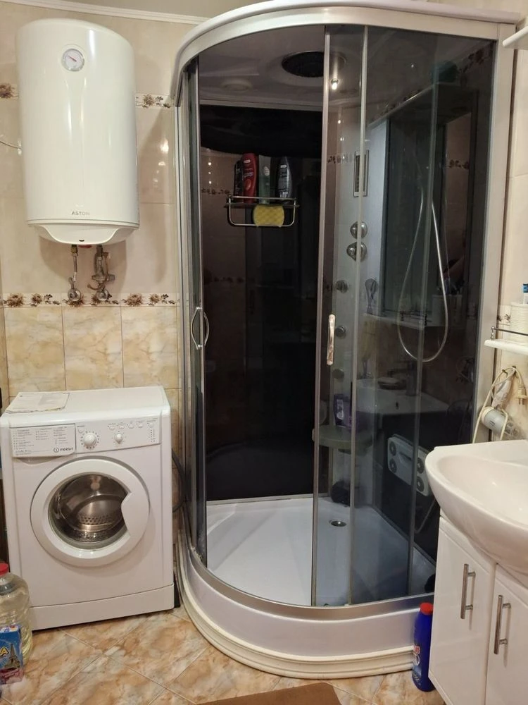 Ушакова 1 Д. Продам 1 кім. квартиру в ЖК Адмірал