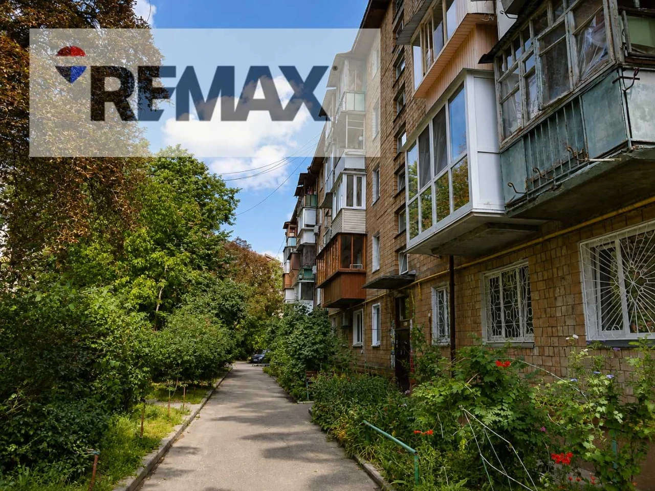 Продаж 2к квартири (45.9м2) провулок Коломийський, 12 метро