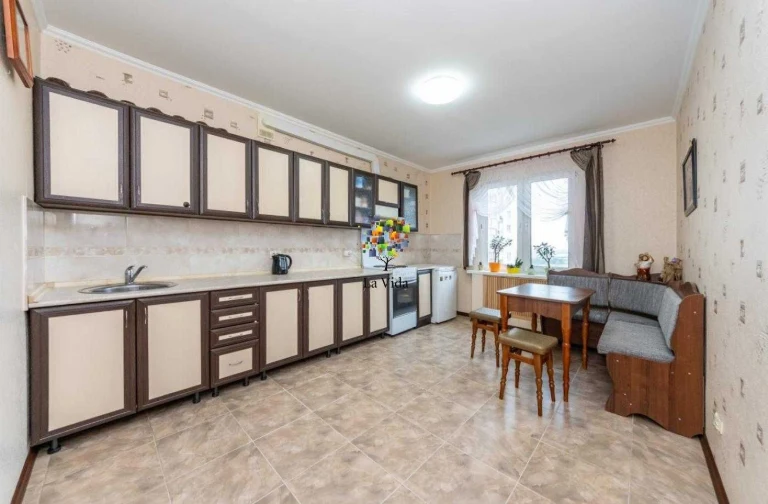 Продаж 3к квартири Милославська 12 Без комісії!Держпрограми!