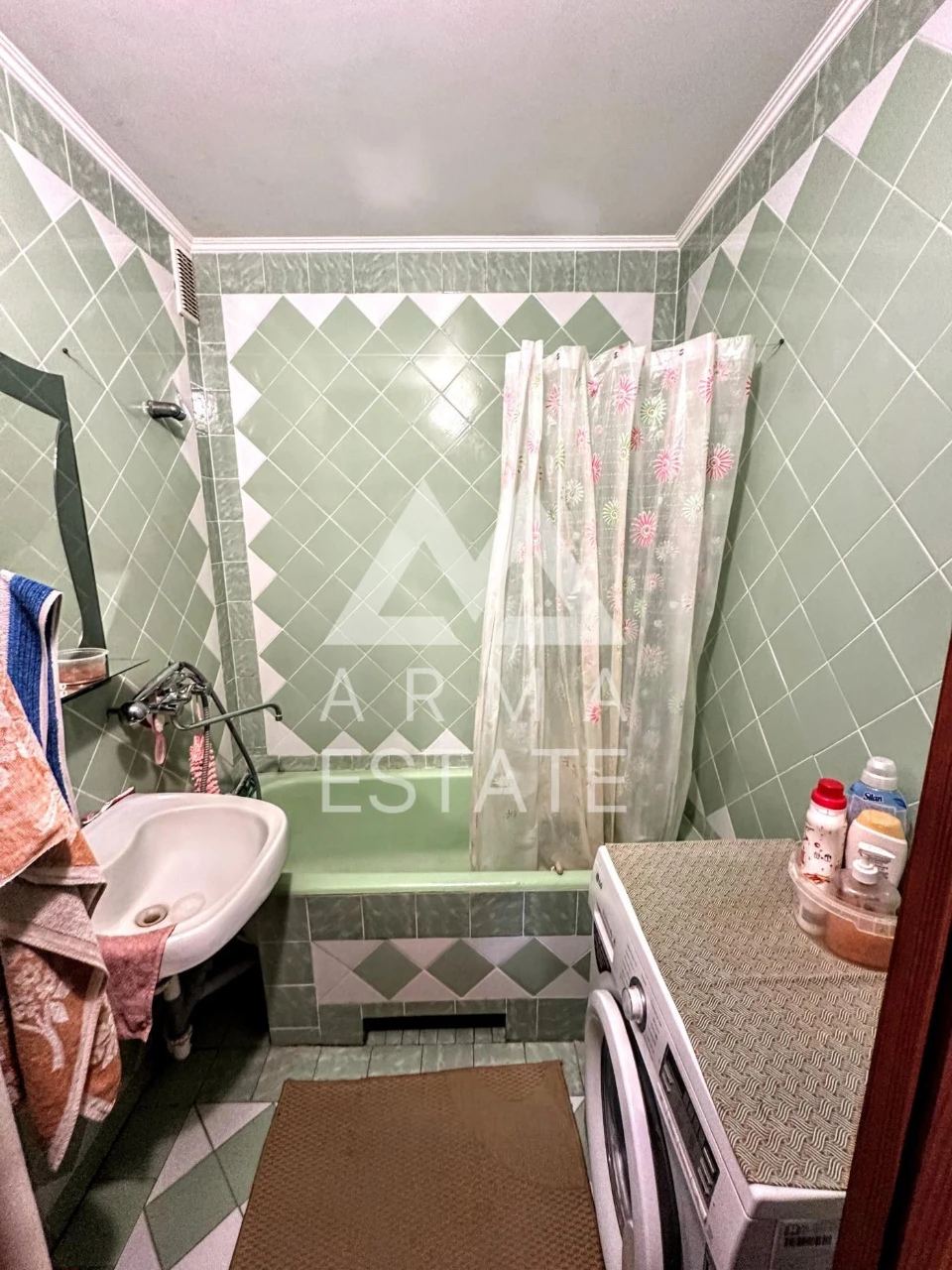 Продаж 2к. квартира Заболотного 90, метро Теремки, Глушкова
