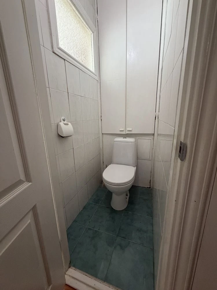Продам 2х кімнатну квартиру метро Лівобережна, вул. Флоренці