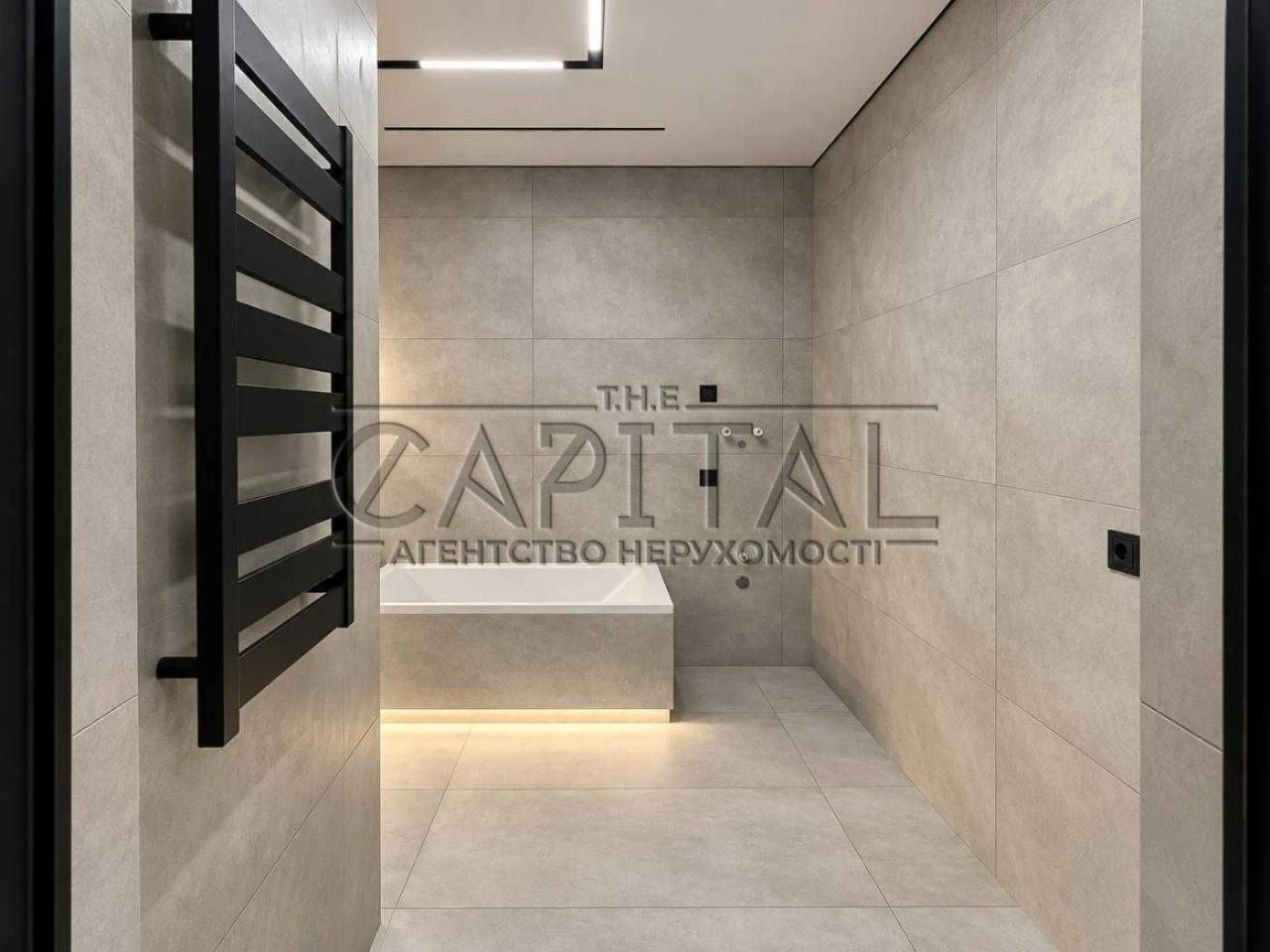Продаж квартир ЖК Seven Севен З ремонтом 62 м2 Низький повер