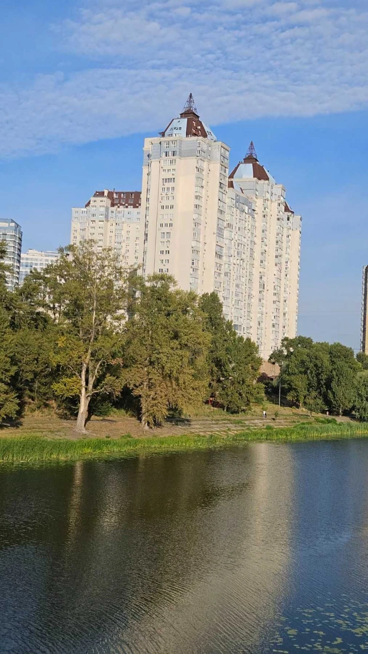Продам1  45м Туманяна 15А1 ЖК Лазурний Блюз! З ремонтом!