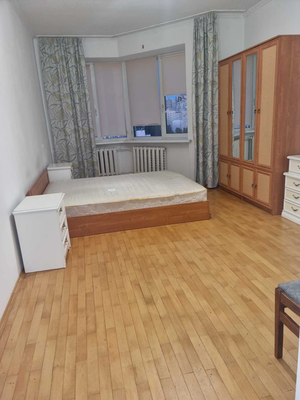 3 кім. Без %. 97 м. метро Академмістечко 7 хв пішки, Прилужн