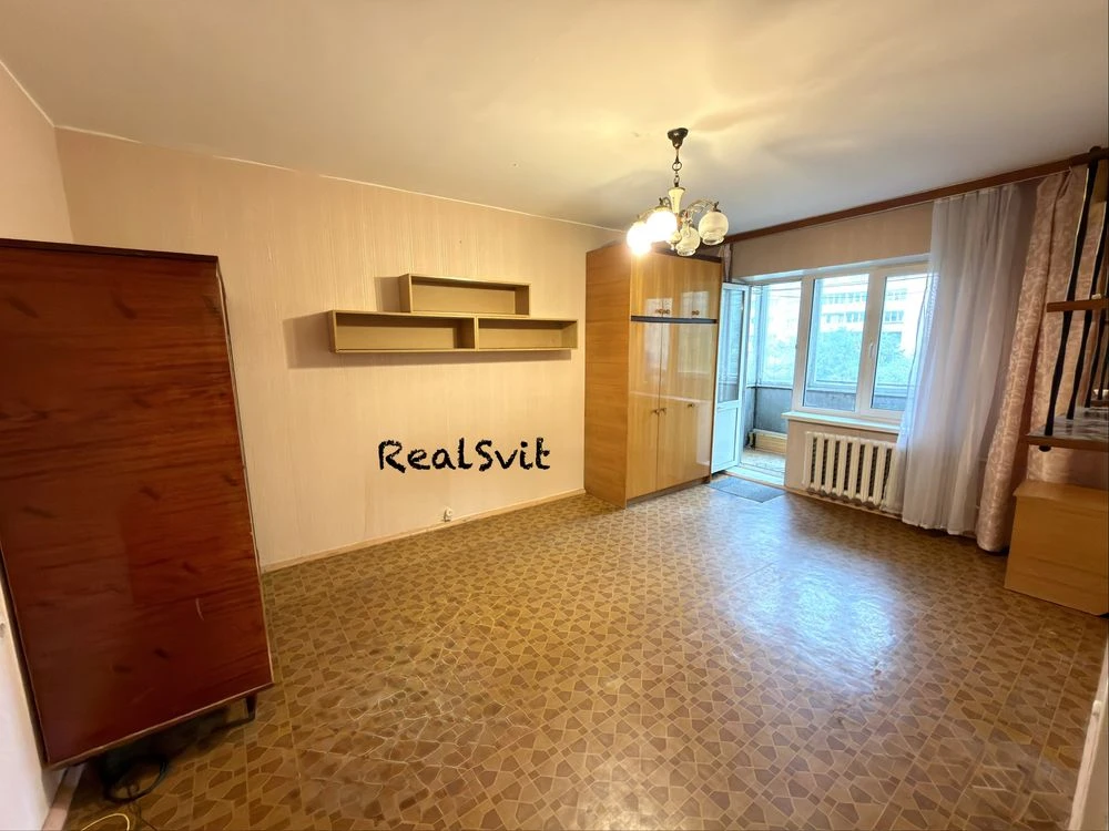 Продам 1 кімнатну кв-ру, М. Закревського 31-в, Деснянський р