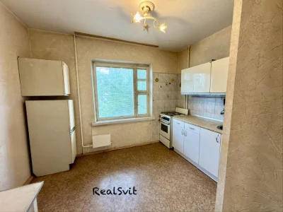 Продам 1 кімнатну кв-ру, М. Закревського 31-в, Деснянський р