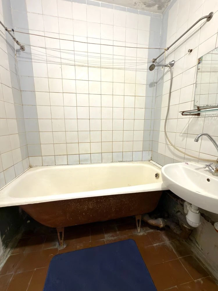 Продам 1 кімнатну кв-ру, М. Закревського 31-в, Деснянський р