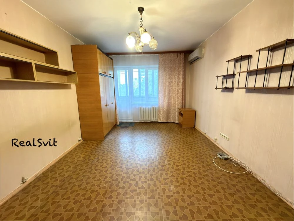 Продам 1 кімнатну кв-ру, М. Закревського 31-в, Деснянський р