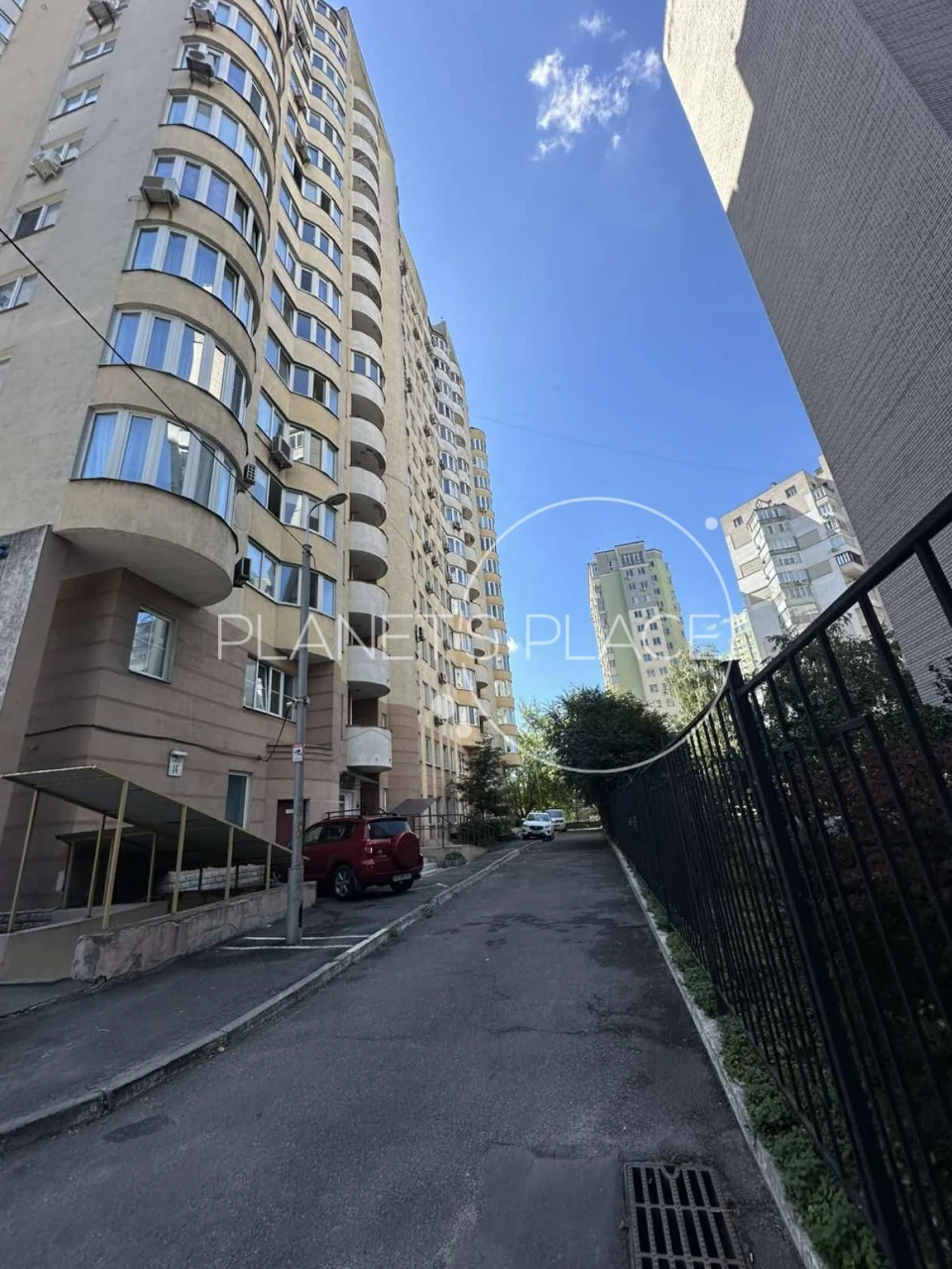 Продаж   3 кімнатної квартири вул. Освіти 14-А
