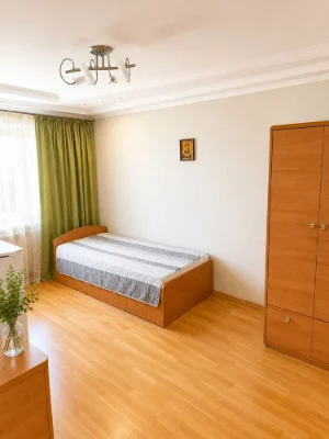 Продам кваритиру 3 кімнати. 72 кв. Лісовий масив