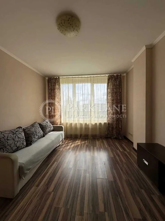 Продаж 1 кімнатної квартири, Богатирська, 6а