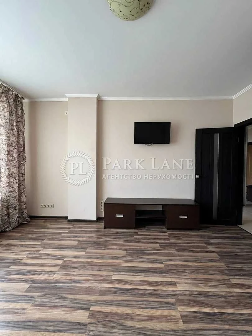 Продаж 1 кімнатної квартири, Богатирська, 6а