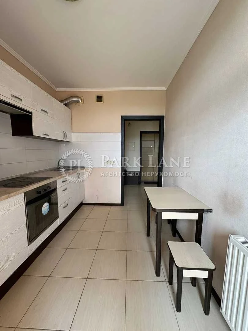Продаж 1 кімнатної квартири, Богатирська, 6а