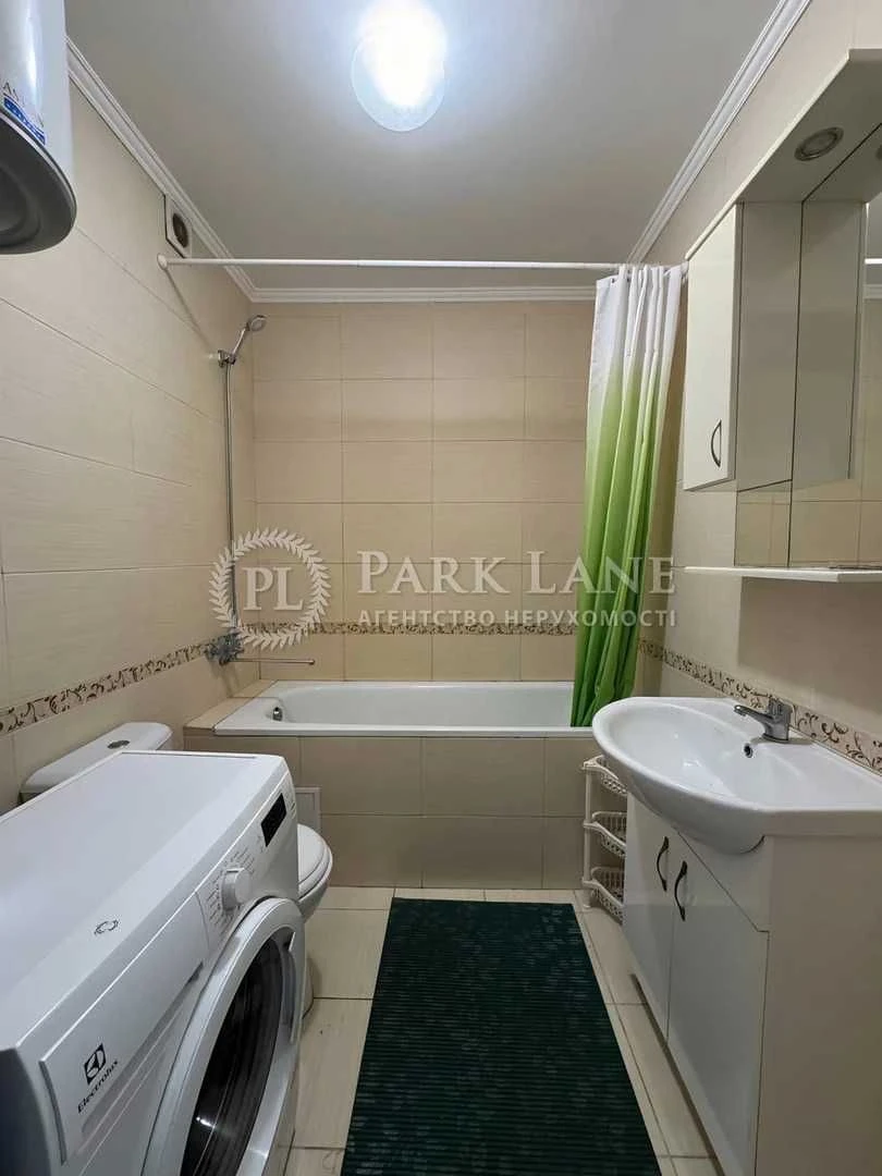 Продаж 1 кімнатної квартири, Богатирська, 6а